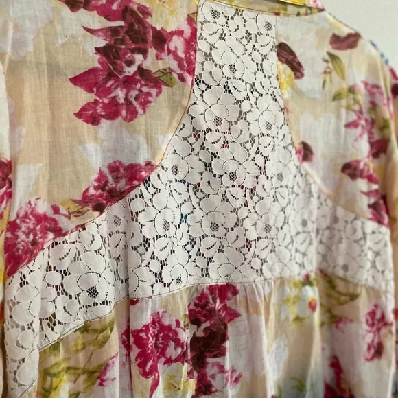 Aratta Silent Journey Button Down Dress with Floral Patterns and Lace Detail - Picture 2 of 5